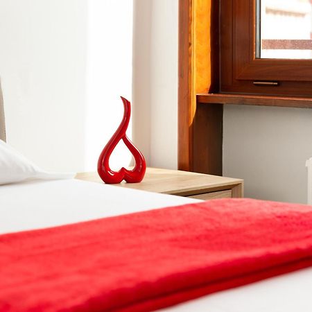 Free Parking - 5 Star - Sauna Luxury Apartment Milán Exterior foto