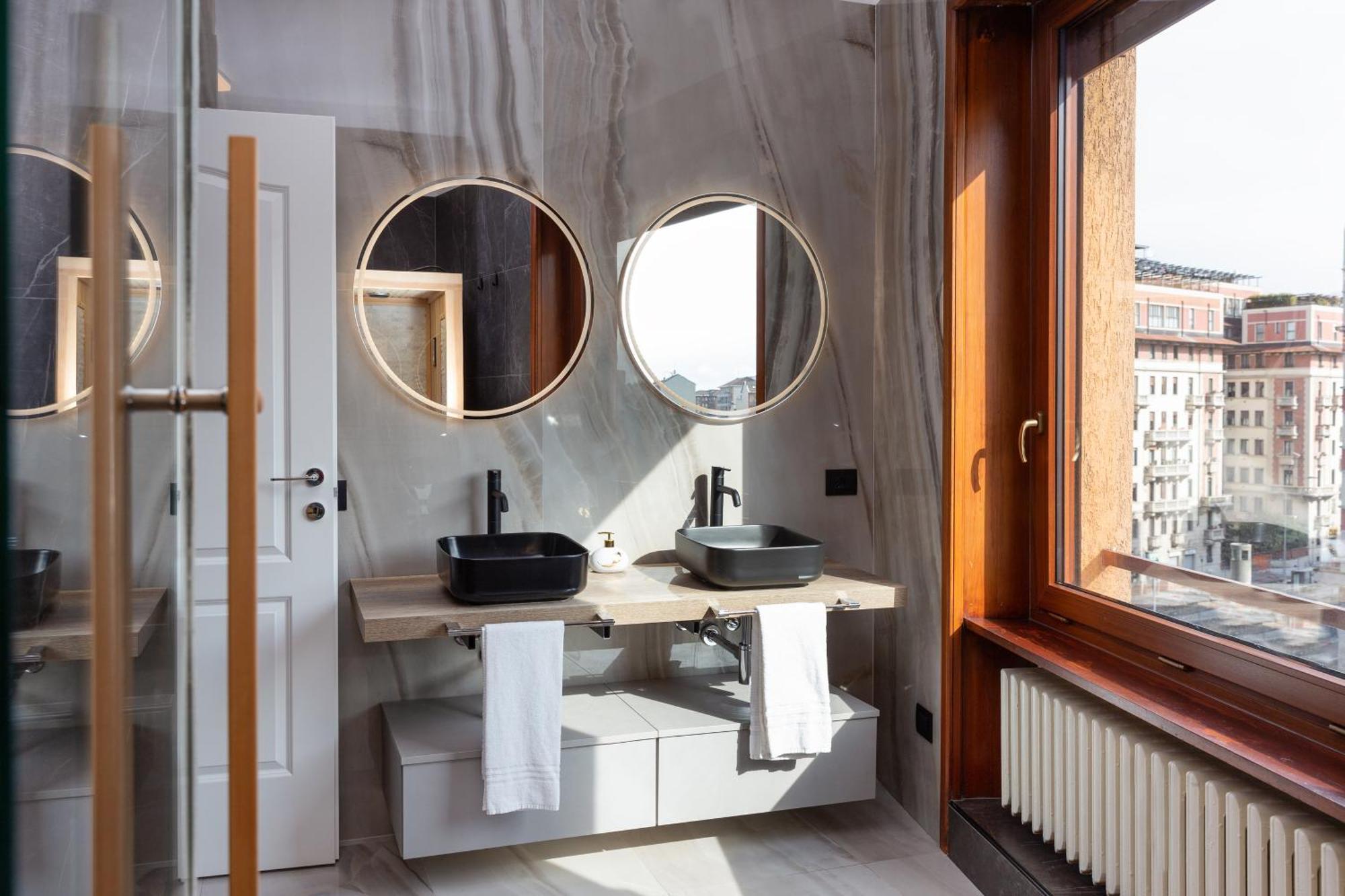 Free Parking - 5 Star - Sauna Luxury Apartment Milán Exterior foto